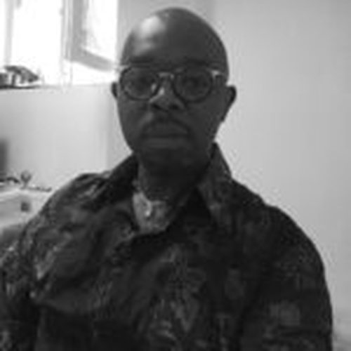 Collins Tchuenbou